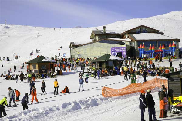 Σύσκεψη για την καλύτερη λειτουργεία του χιονοδρομικού κέντρου Καϊμακτσαλάν